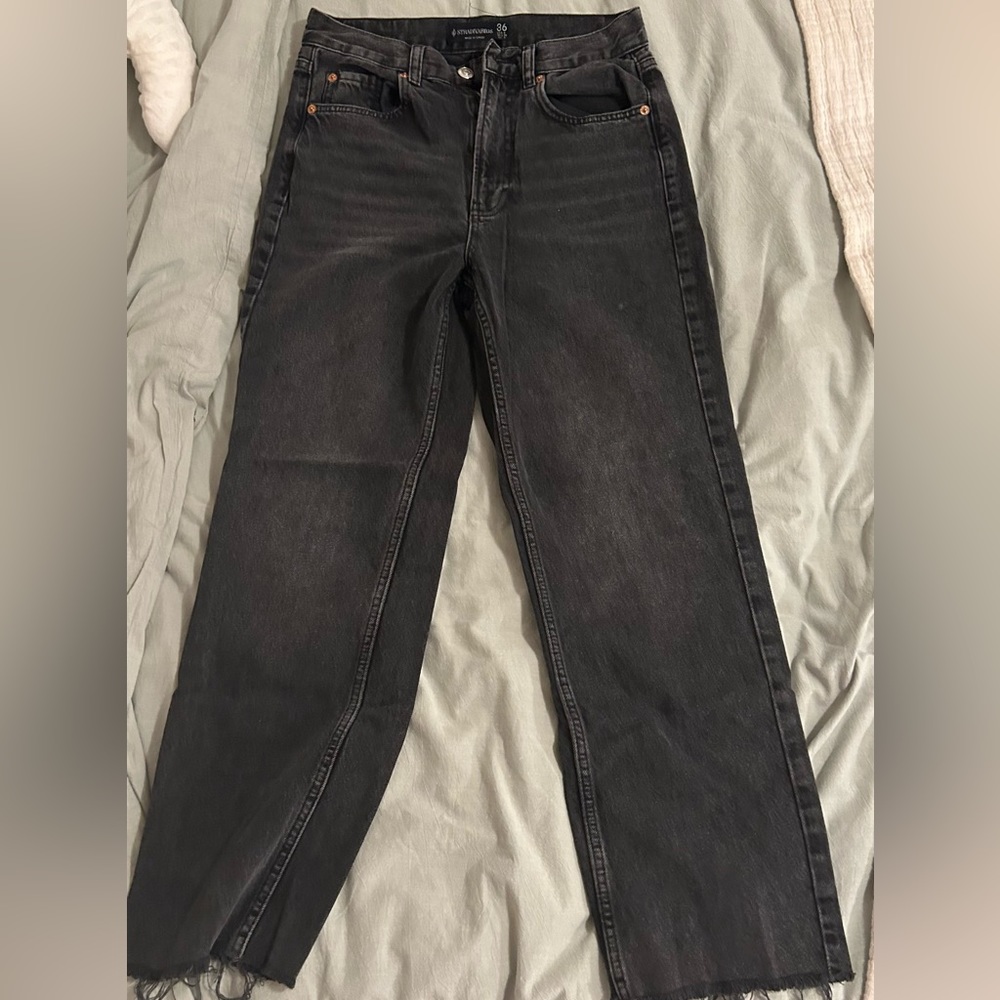 black stradivarius jeans